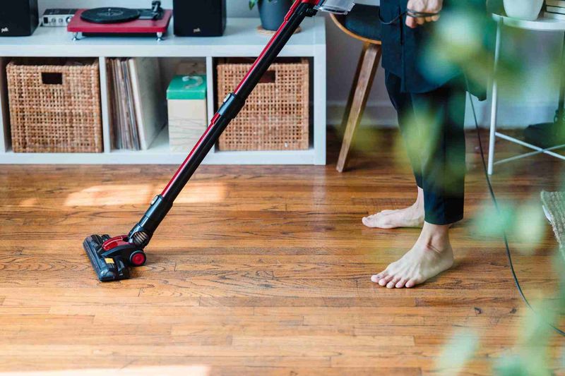 Cordless Stick Vacuum Showdown 2026: Dyson V15 Detect, Shark Stratos, Miele Triflex HX2, Samsung Bespoke Jet AI Compared
