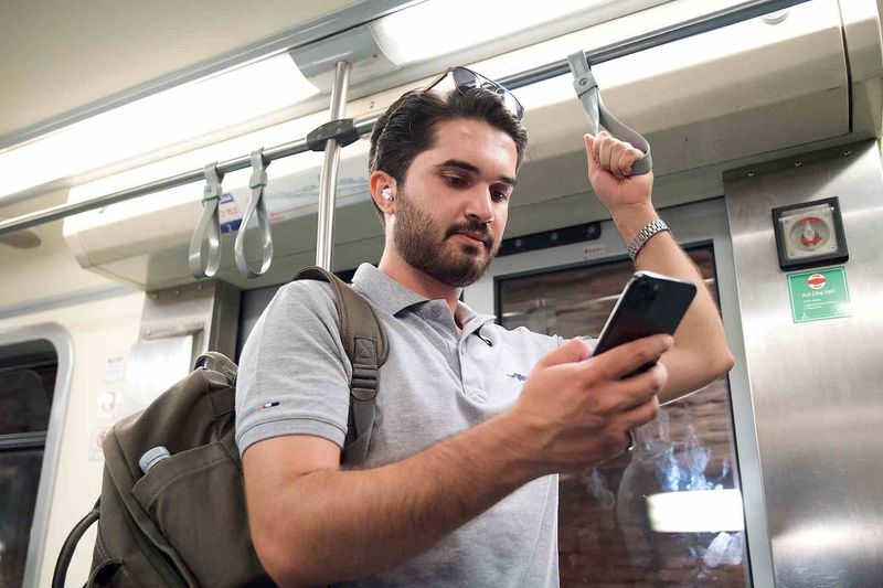 Sony WH-1000XM6 Versus Bose QuietComfort Ultra Versus Sennheiser Momentum 4: the Best Commuter Headphones for Autumn 2026