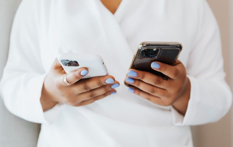 Best Budget vs Premium Smartphones: Is It Worth Spending More in 2026?