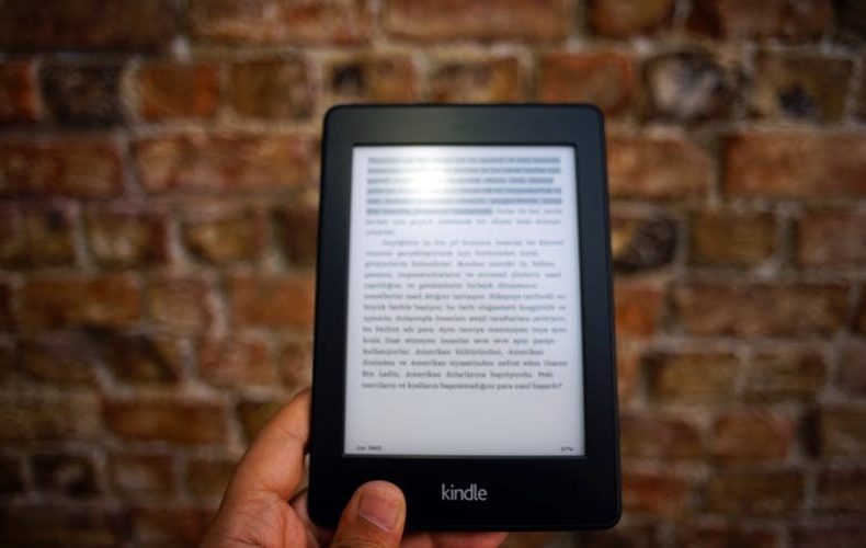 Kindle Paperwhite 6 Review: The E Reader Most People Should Buy in 2026