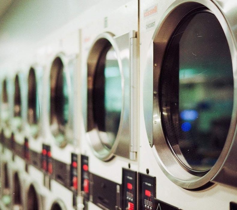 Samsung Bespoke AI Washer vs LG WashCombo: Which Smart Washing Machine Should You Buy?
