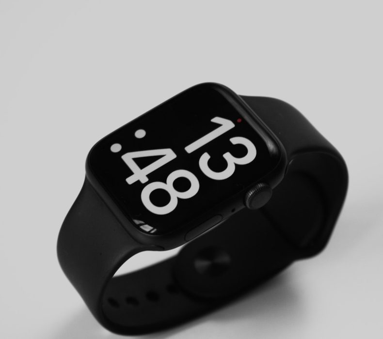 Apple Watch Series 11 vs Samsung Galaxy Watch 8: Which Smartwatch Wins in 2026?