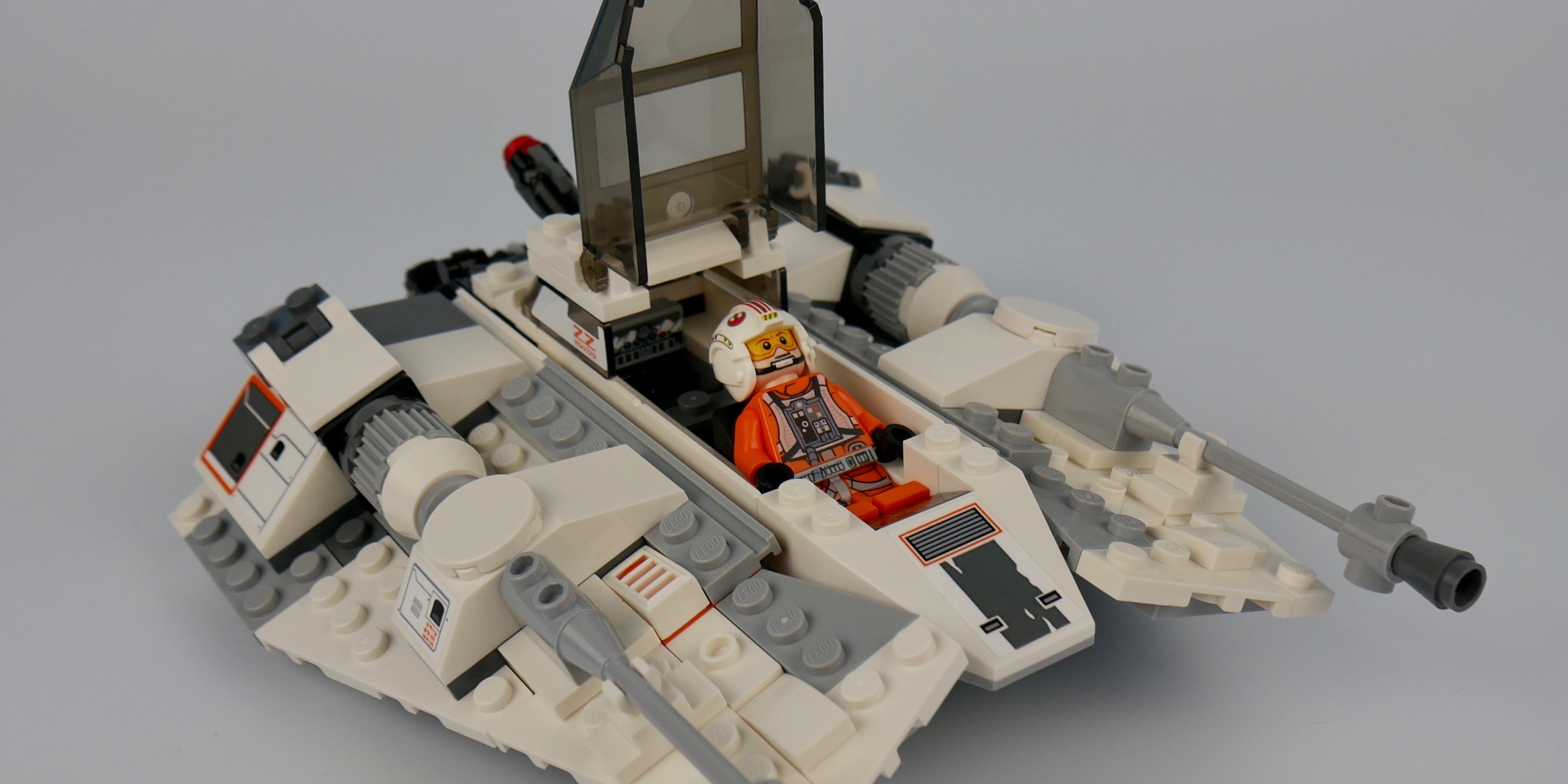 LEGO 20th Anniversary Snowspeeder cockpit