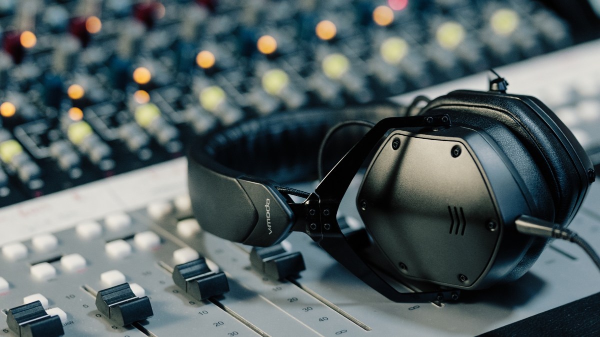 V-MODA M-200 Headphones