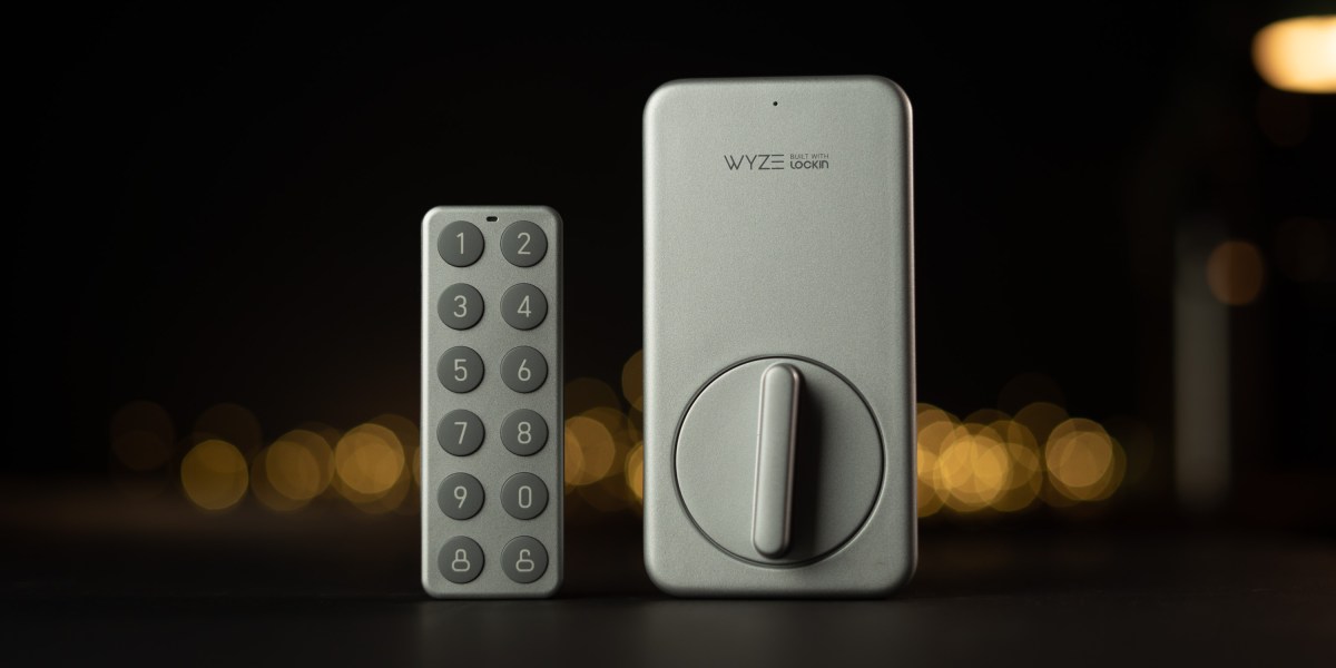 Wyze Lock and Keypad on desk 2