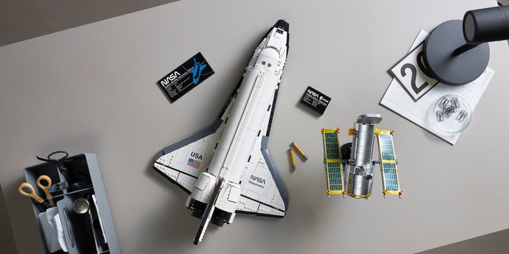 LEGO Space Shuttle Discovery