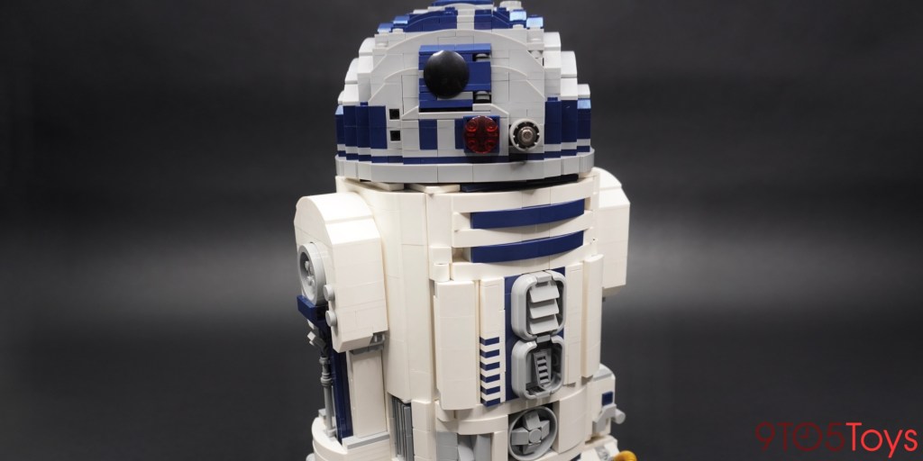 LEGO R2-D2