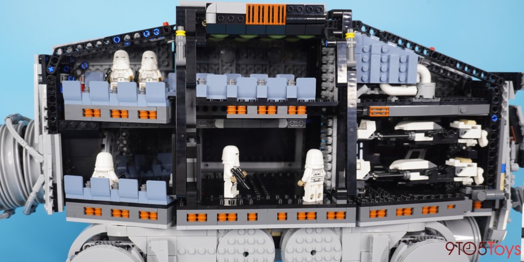 LEGO UCS AT-AT