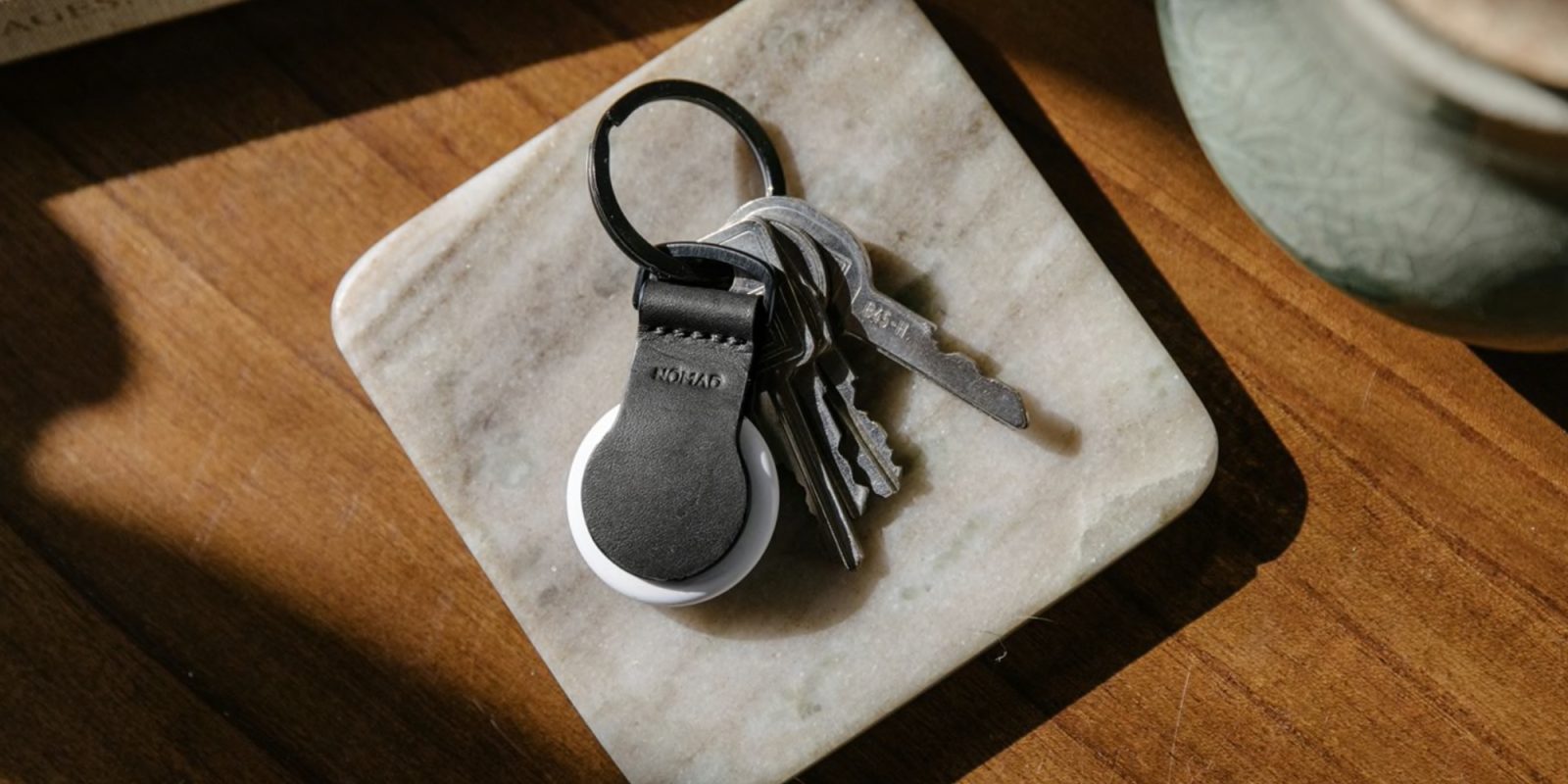 Nomad AirTag Leather Loop