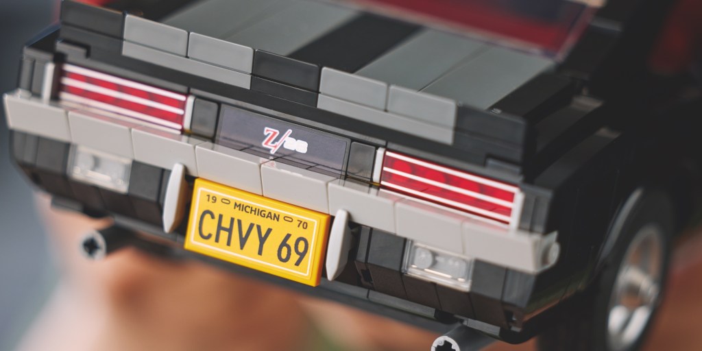 LEGO Camaro Z28 plate