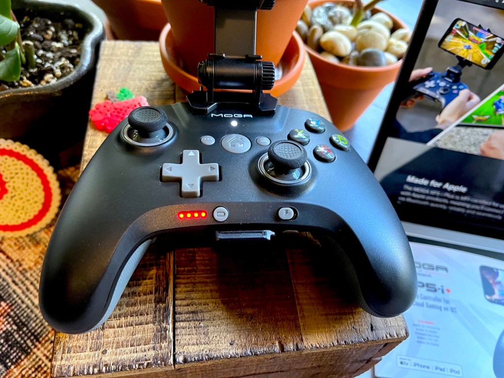 PowerA MOGA XP5-i Plus iPhone Controller