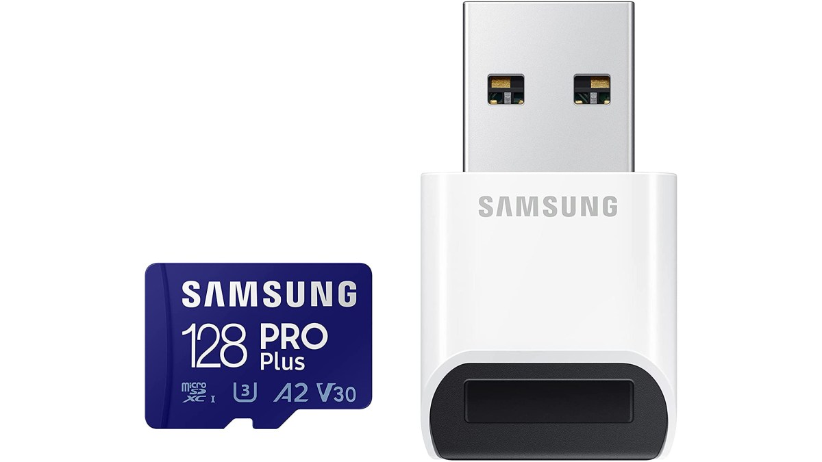 Samsung PRO Plus microSDXC card with the USB reader