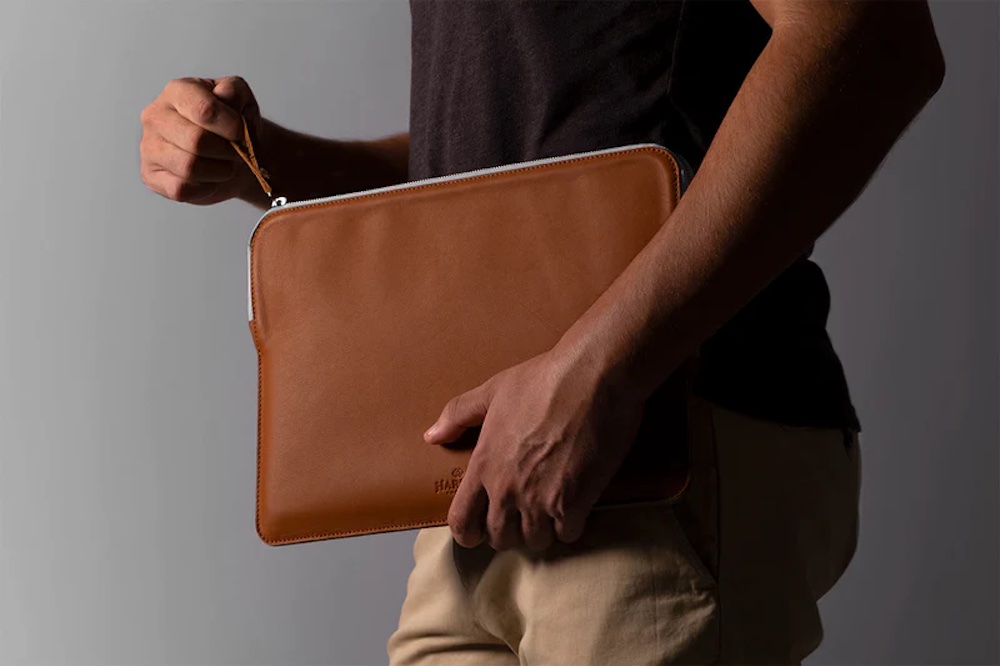 Best MacBook Air 15-inch sleeves leather