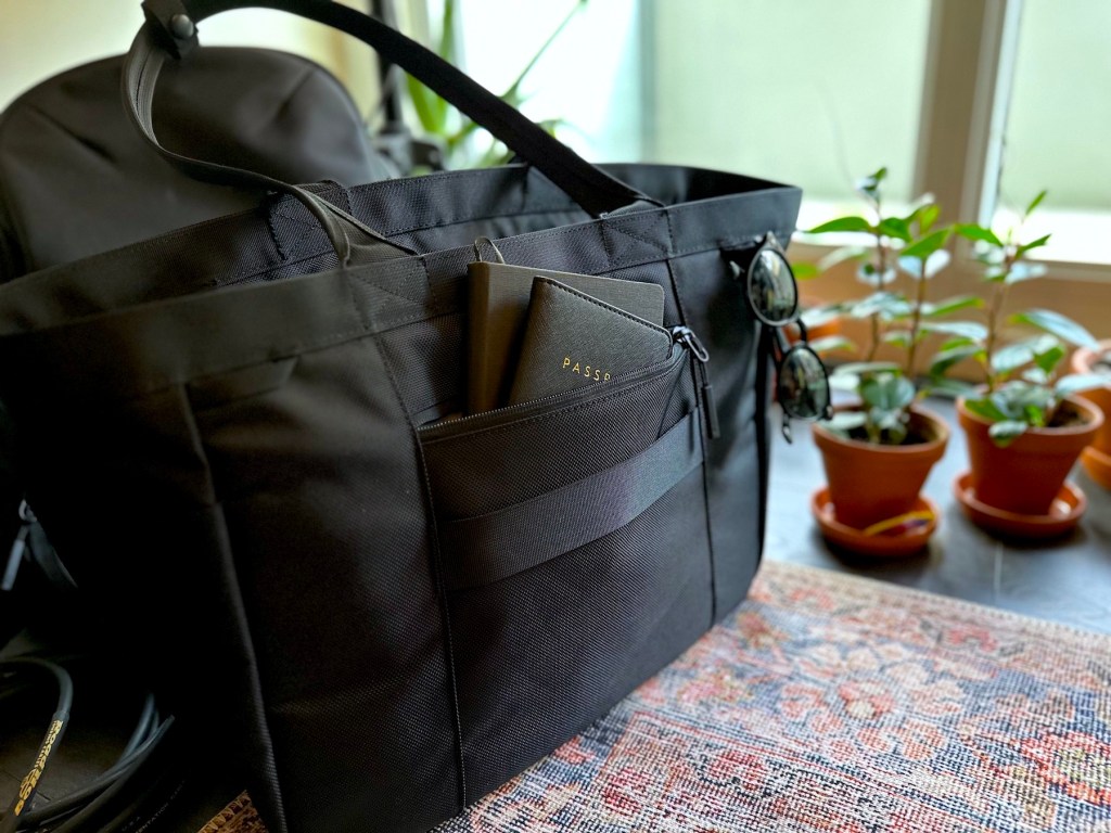 MacBook Tote bag