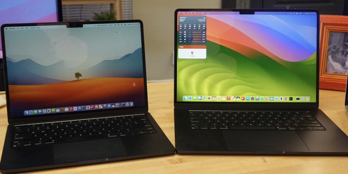 a screen shot of an open laptop computer sitting on top of a table