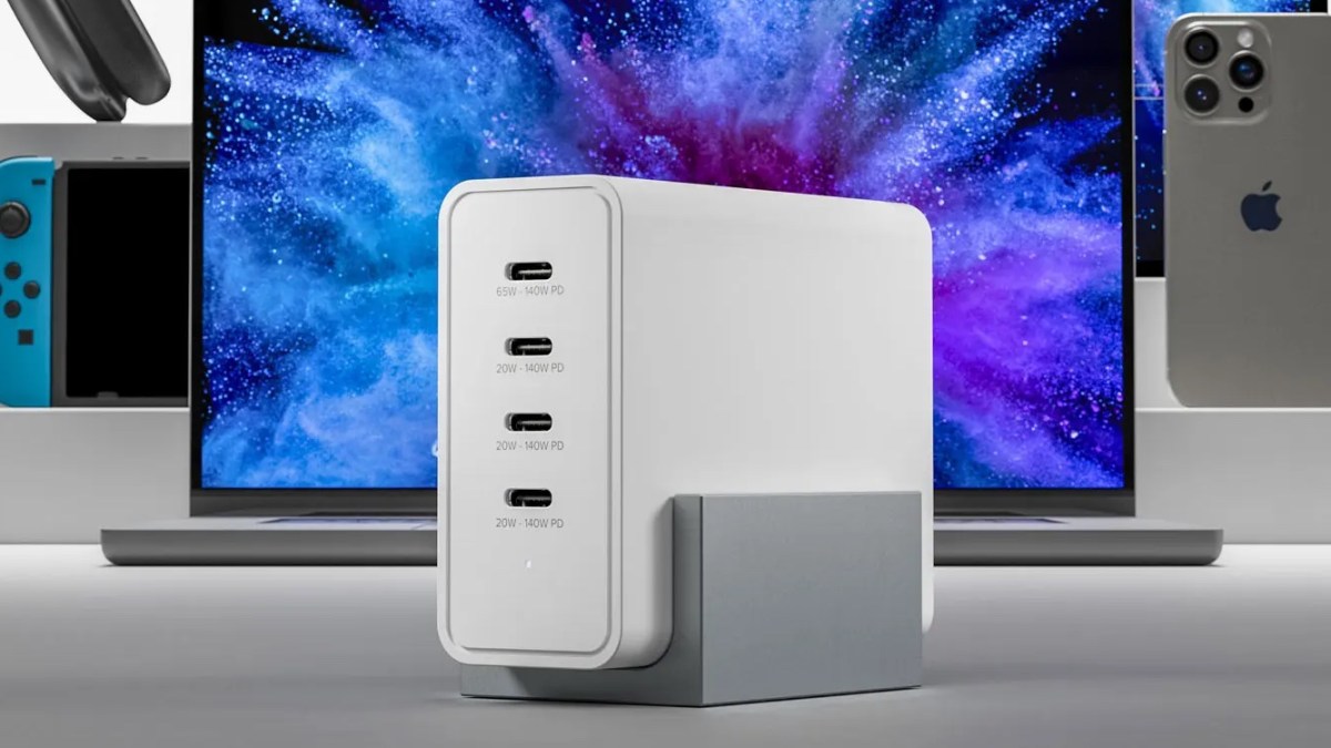 Journey Blitz 140 4-Port USB-C Desktop Charger