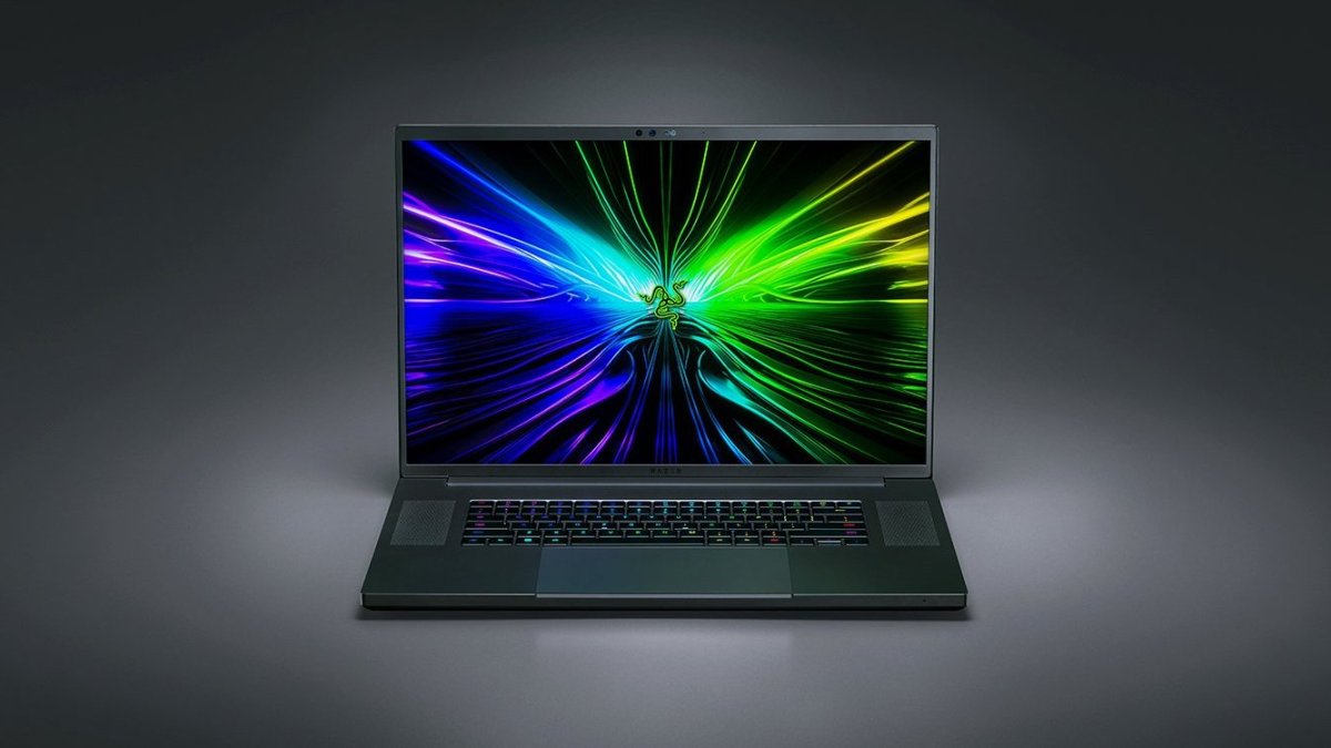 RAZER BLADE 18 gaming laptop