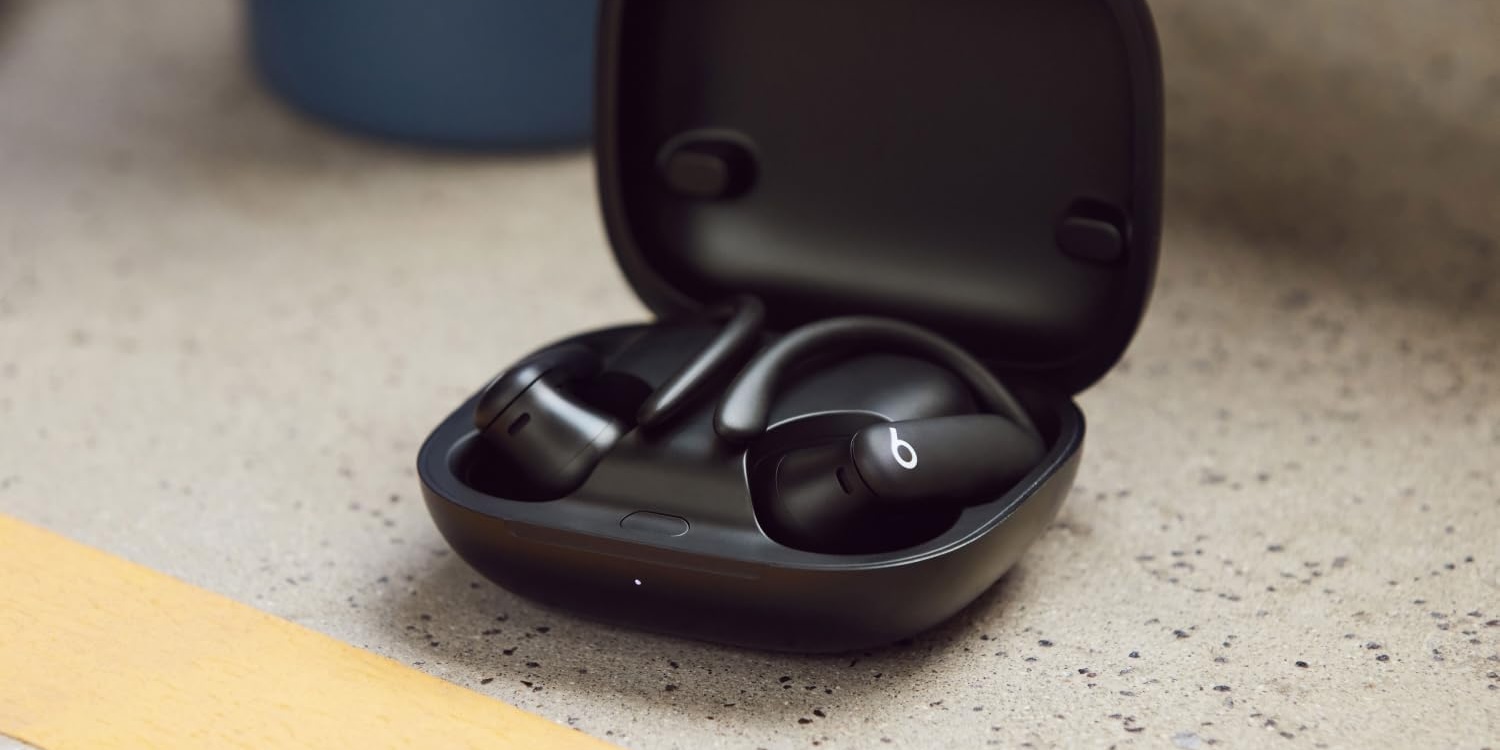A black earphones in a case