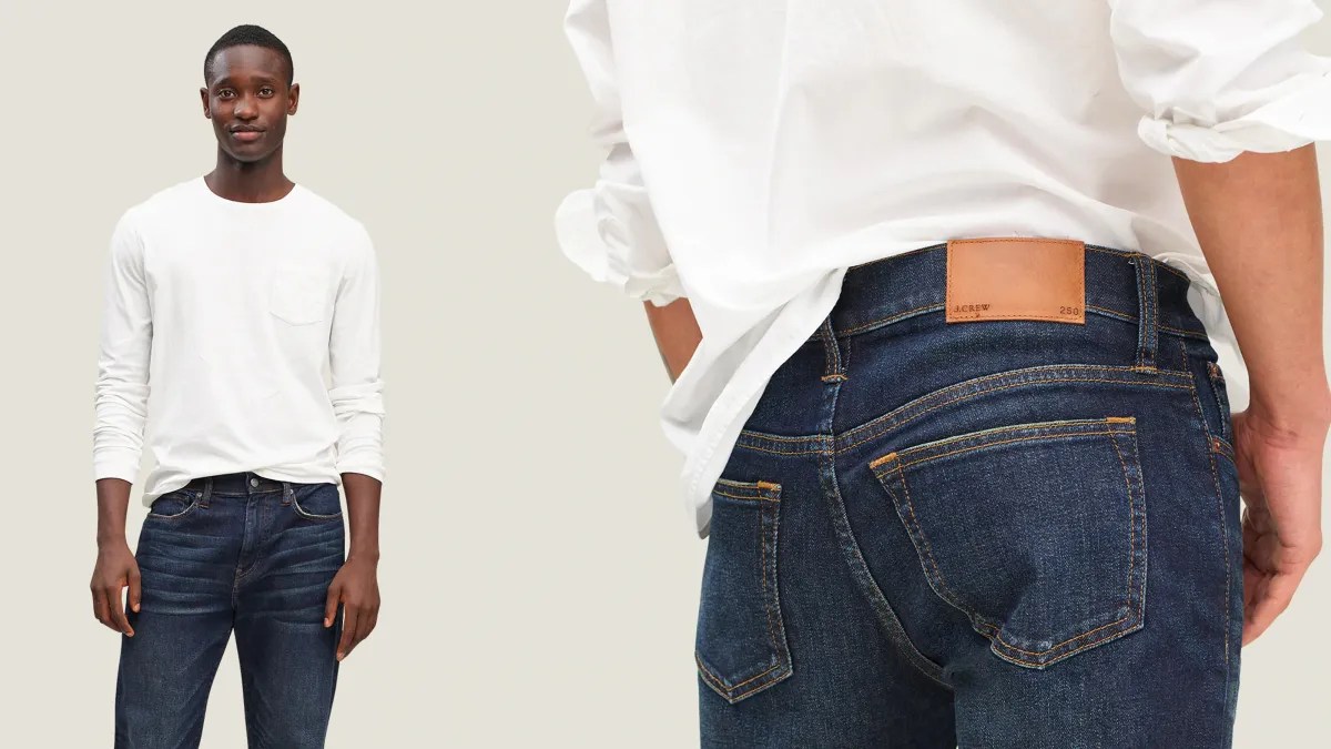 A man wearing blue jeans