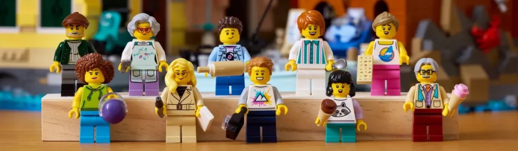 A group of lego people in the LEGO Ideas Italian Riviera set