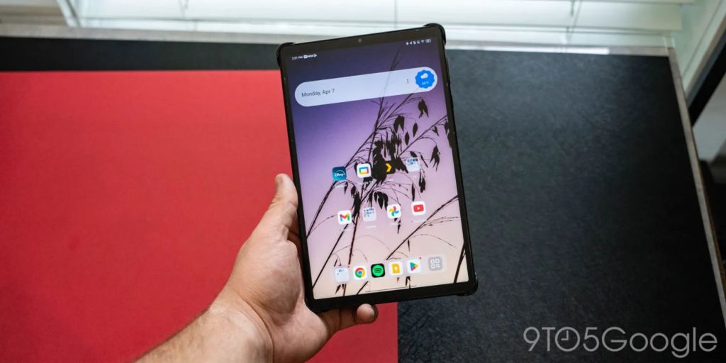 Image showing a person holding Lenovo's Legion Tab Gen 3.