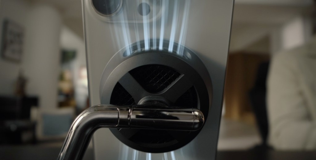 A close up of a machine