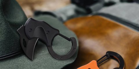 A close up of a knife