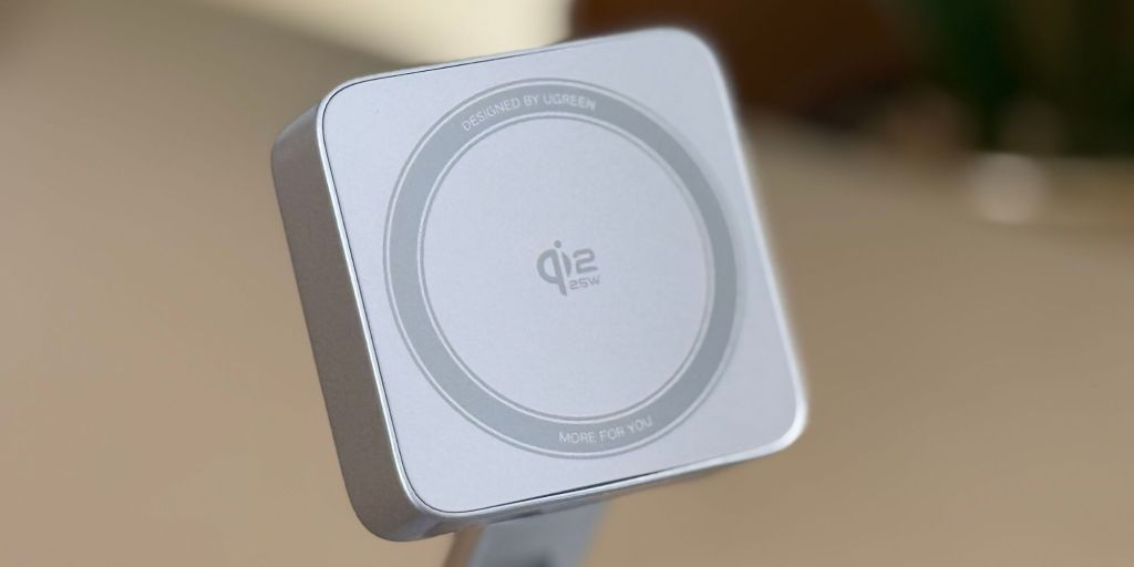 Image showing a close of UGREEN's 2-in-1 Qi2.2 25W charging station.