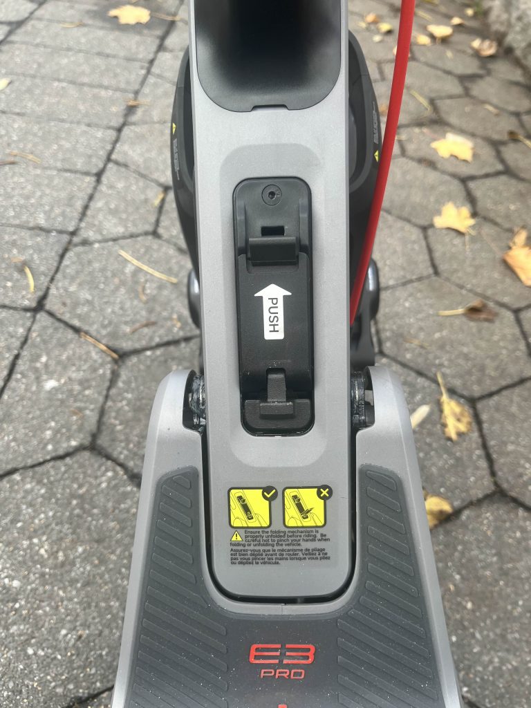 A close up of a handlebar