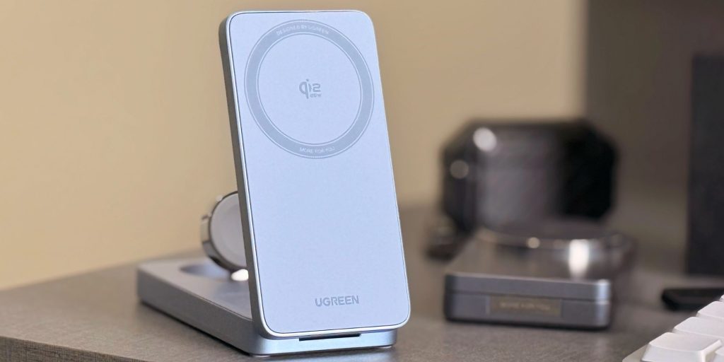 Image showing UGREEN's 3-in-1 MagFlow Qi2 25W charging station.